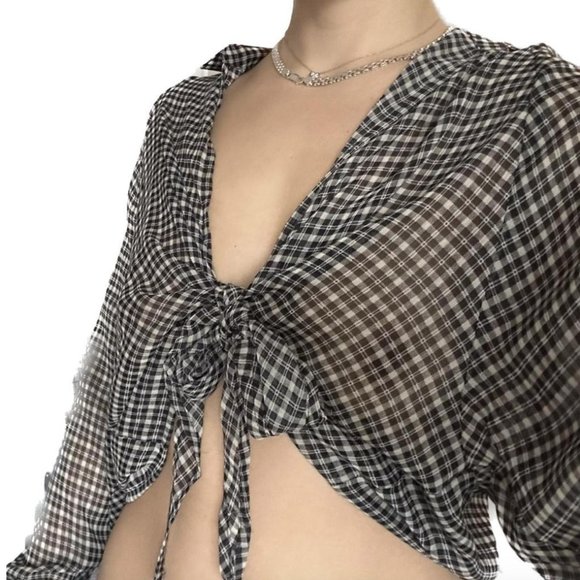 Silky Tartan plaid top that ties in front with a bow - Picture 3 of 3